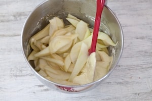 Preparazione Torta di pere - Fase 3