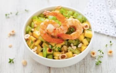 Insalata con mazzancolle, pomodori verdi e mango