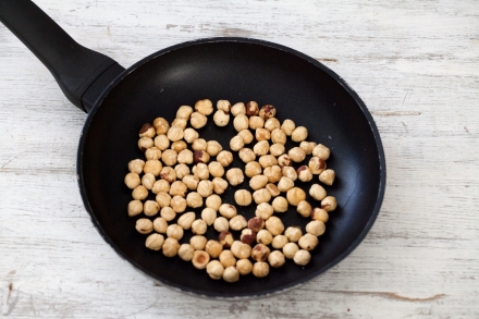 Preparazione Insalata con mazzancolle, pomodori verdi e mango - Fase 3 Preparazione Insalata con mazzancolle, pomodori verdi e mango - Fase 3