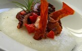 Polpo, crema di mais e pomodoro