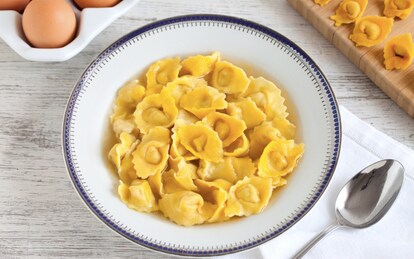 Cappelletti in brodo