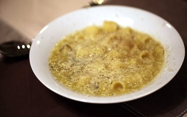 Patate, porri e basilico con tubetti