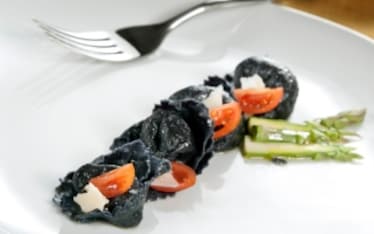 Cappellacci al nero di seppia e astice