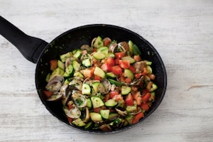 Preparazione Bavette alle vongole e zucchine - Fase 3