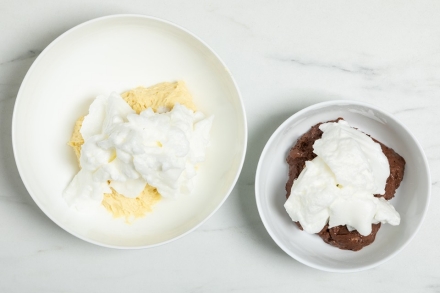 Preparazione Torta marmorizzata al limone - Fase 3 Preparazione Torta marmorizzata al limone - Fase 3
