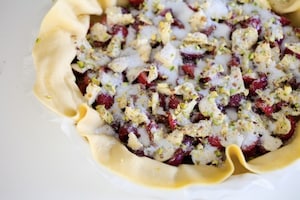 Preparazione Torta brisée alle ciliegie e pistacchi - Fase 3