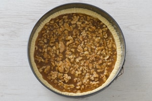 Preparazione Torta brisée di noci all’americana - Fase 3