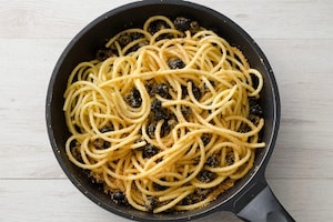 Preparazione Bucatini con il pangrattato - Fase 2