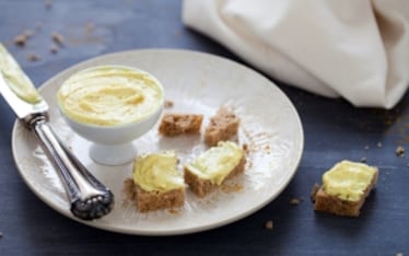 Burro composto al curry