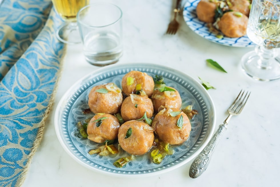 Canederli di zucca, porro e salvia ricetta