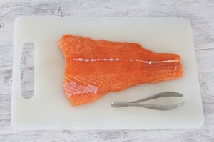 Preparazione Carpaccio di salmone - Fase 1