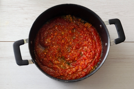 Preparazione Maltagliati pasticciati con ragù di lenticchie - Fase 1 Preparazione Maltagliati pasticciati con ragù di lenticchie - Fase 1