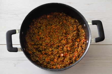 Preparazione Maltagliati pasticciati con ragù di lenticchie - Fase 2 Preparazione Maltagliati pasticciati con ragù di lenticchie - Fase 2