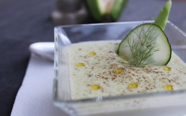 Gazpacho di cetrioli e avocado al finocchietto