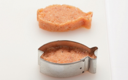 Preparazione Hamburger di salmone con pomodori e finocchi - Fase 1 Preparazione Hamburger di salmone con pomodori e finocchi - Fase 1