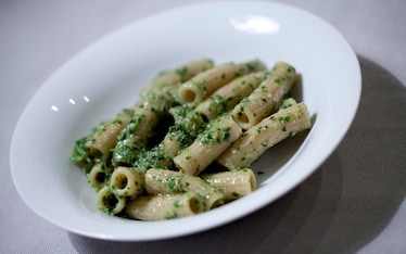 Rigatoni integrali e pesto fresco