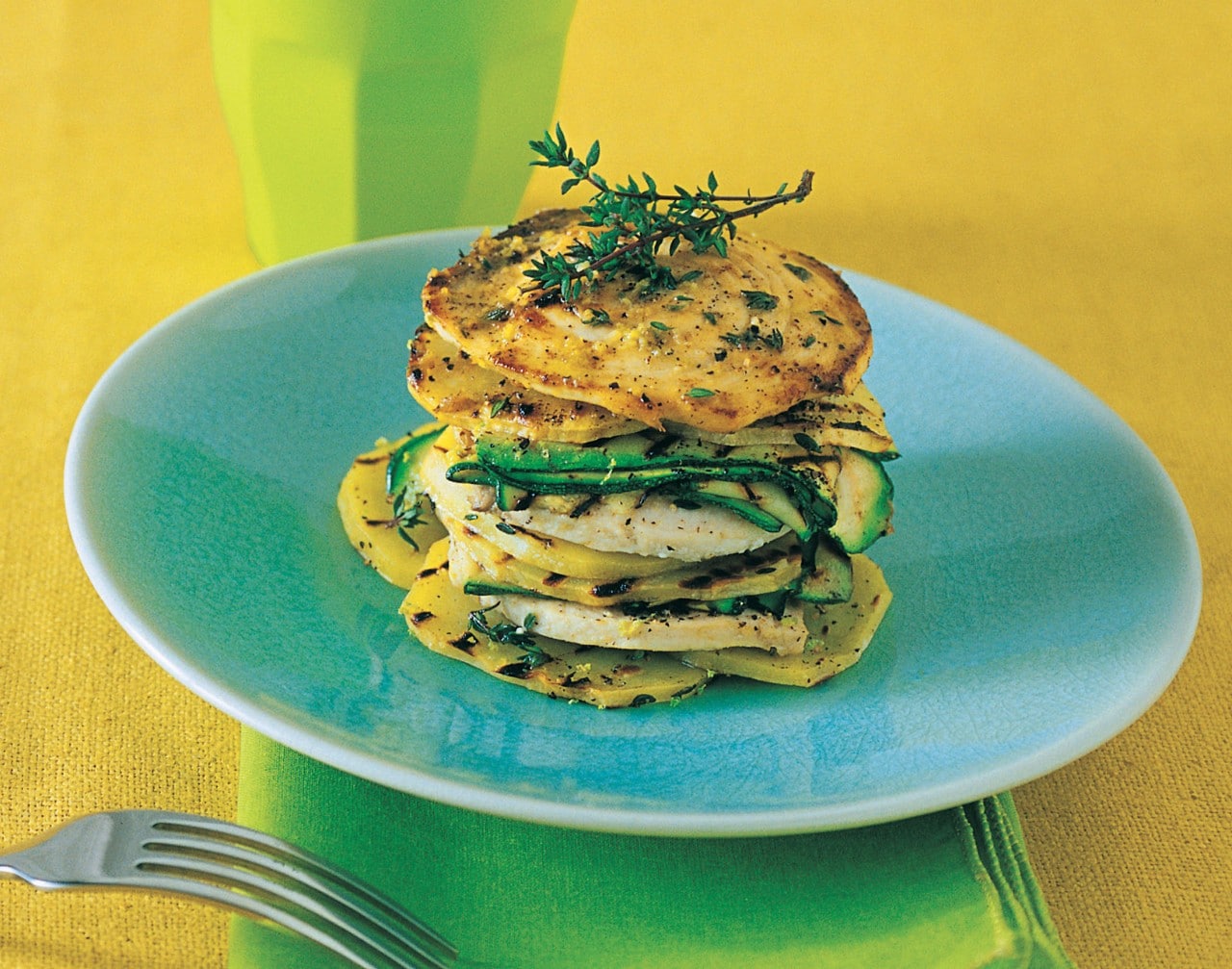 Millefoglie di pesce spada, zucchine e patate al timo ricetta