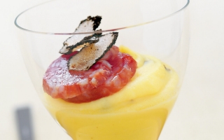 Bicchierini di purè al tartufo e salame Bicchierini di purè al tartufo e salame