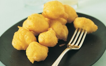 Piccoli bignè al provolone