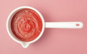 Preparazione “Tagliatelle” di frittata con salsa al pomodoro - Fase 1