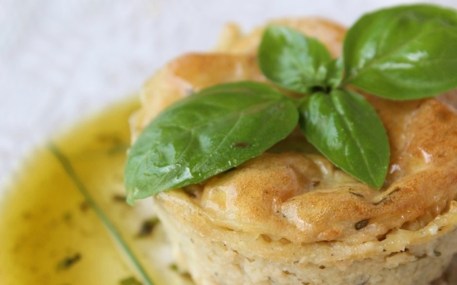 Tortino di patate al basilico e cipollina ricetta