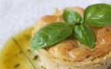 Tortino di patate al basilico e cipollina