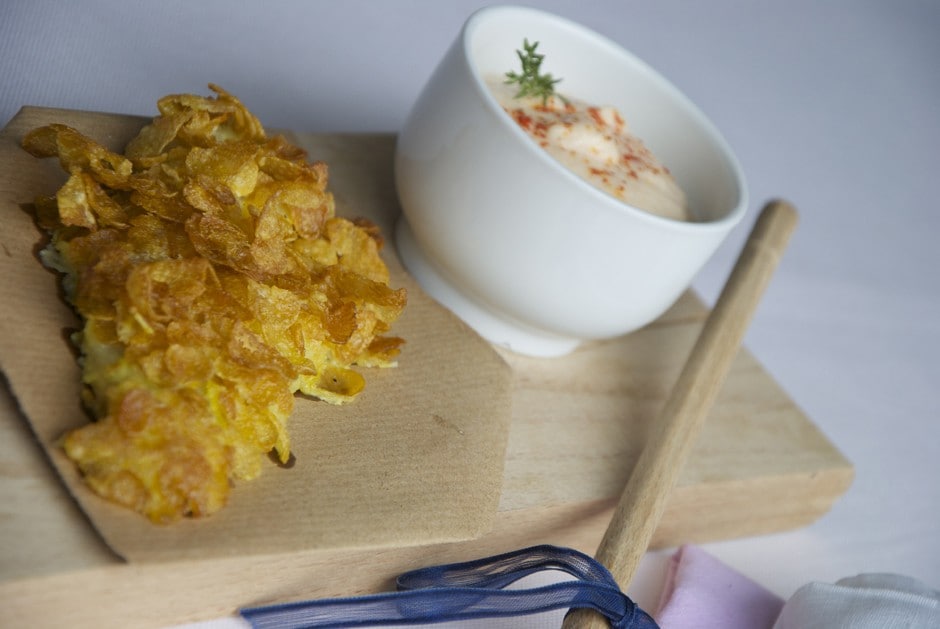Filetto di merluzzo, panatura di fiocchi di mais, purè di patate al tandoori ricetta