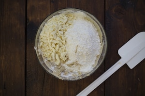 Preparazione Biscotti al caffè con cioccolato bianco - Fase 2