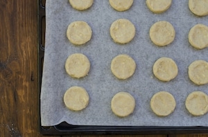 Preparazione Biscotti al caffè con cioccolato bianco - Fase 3