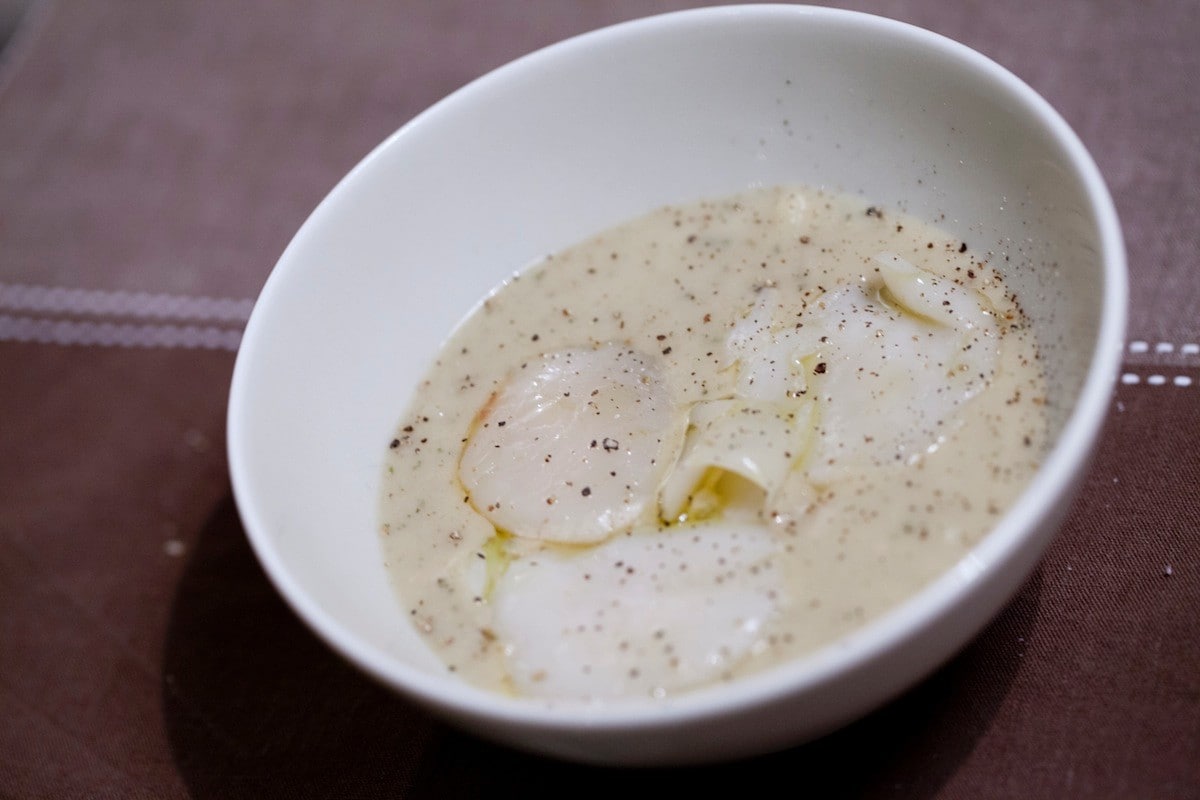 Crema di fagioli cannellini e carpaccio di capasanta ricetta