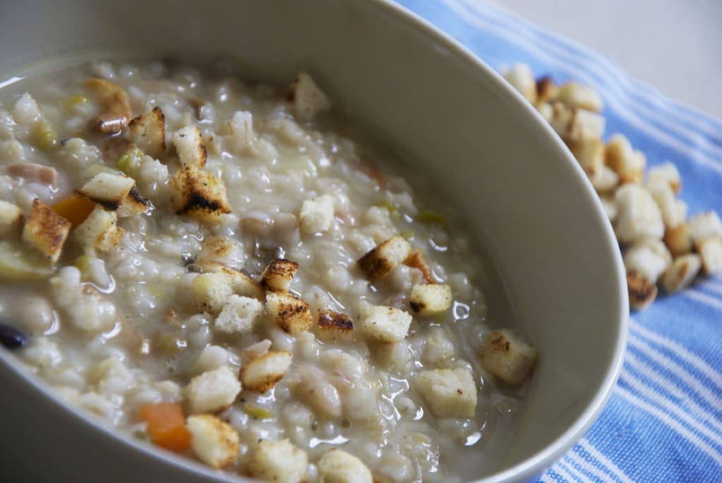 Zuppa d'orzo e finferli