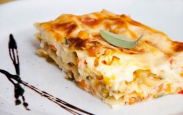 Sfoglia, verdure e ricotta affumicata di bufala