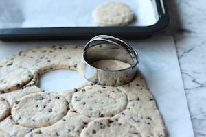 Preparazione Biscotti con gocce di cioccolato - Fase 5