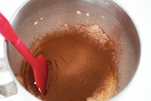 Preparazione Muffin al cioccolato al latte e zenzero - Fase 2