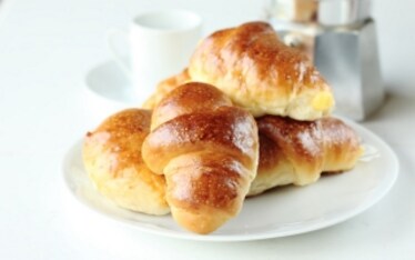 Brioche alla crema