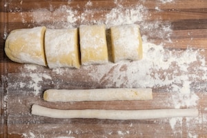 Preparazione Gnocchi di patate ricetta base - Fase 2
