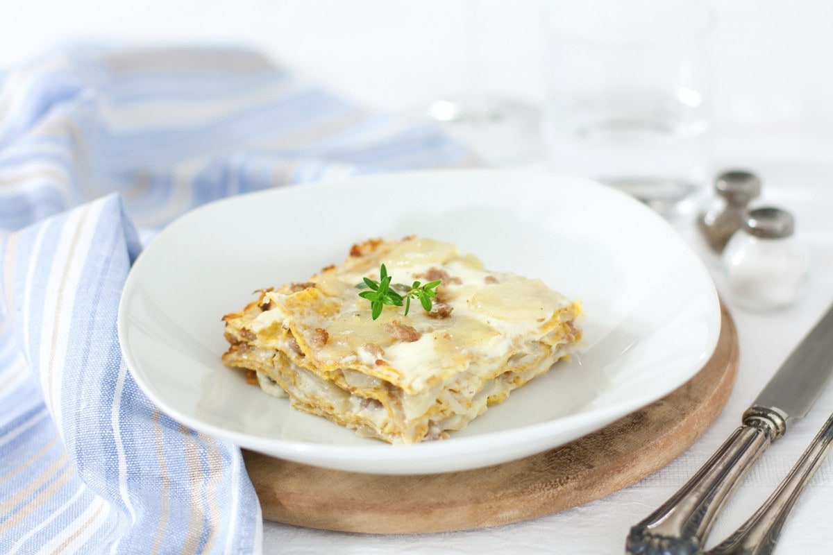 Lasagne di Petra 9 con topinambur e salsiccia ricetta