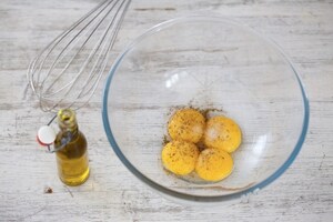 Preparazione Maccheroni e fagiolini con salsa maionese al curry - Fase 1