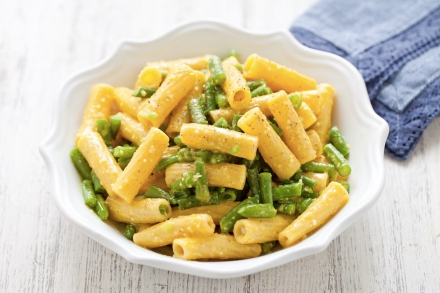 Preparazione Maccheroni e fagiolini con salsa maionese al curry - Fase 3 Preparazione Maccheroni e fagiolini con salsa maionese al curry - Fase 3