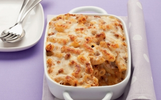 Pasticcio di maccheroni con ragù e besciamella Pasticcio di maccheroni con ragù e besciamella