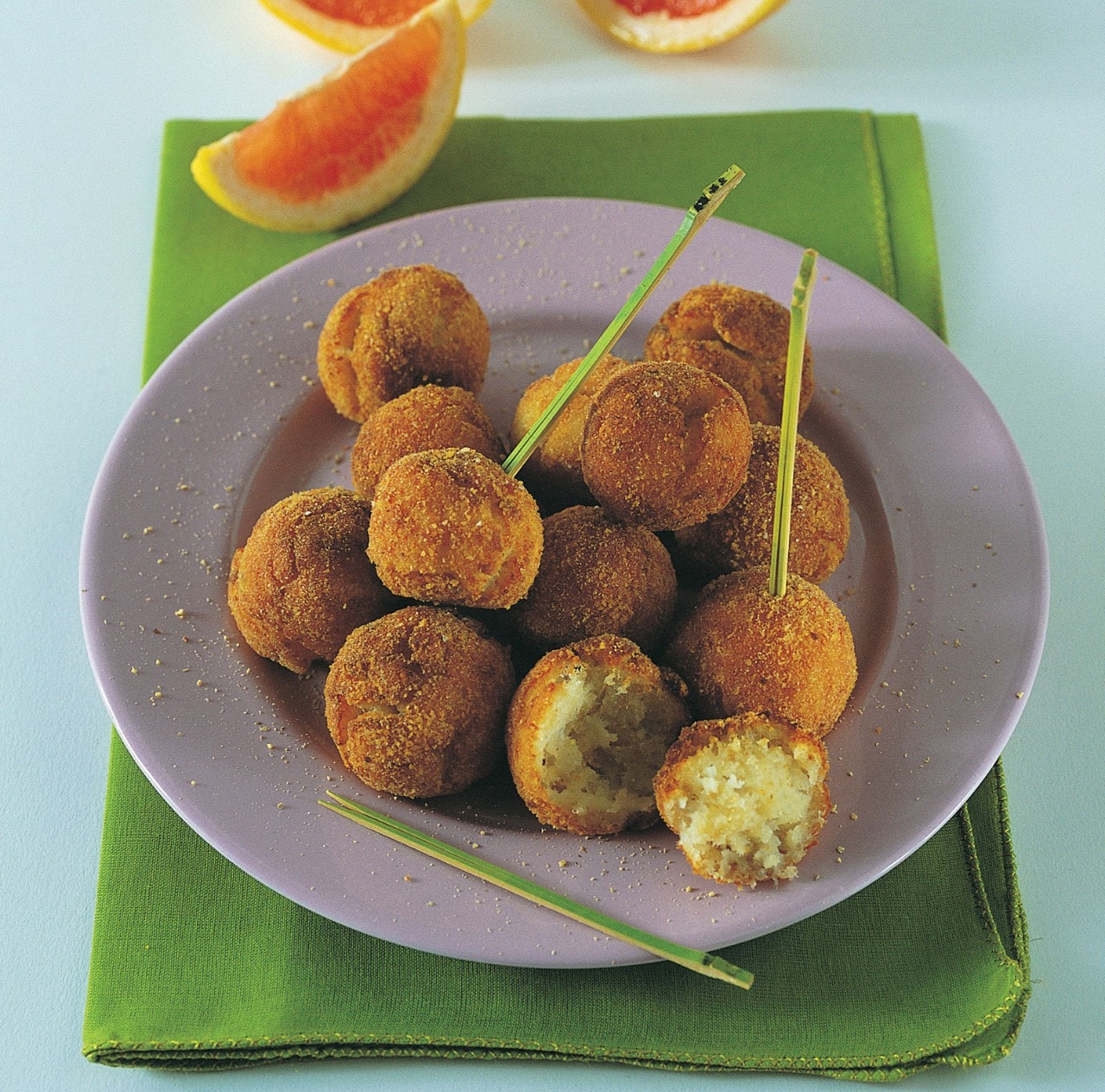 Polpette croccanti di luccio al pompelmo ricetta