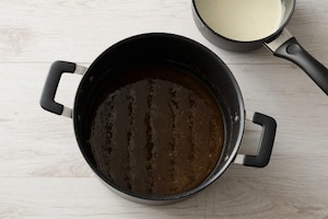 Preparazione Quadrotti al cioccolato fondente, mou e fior di sale - Fase 2