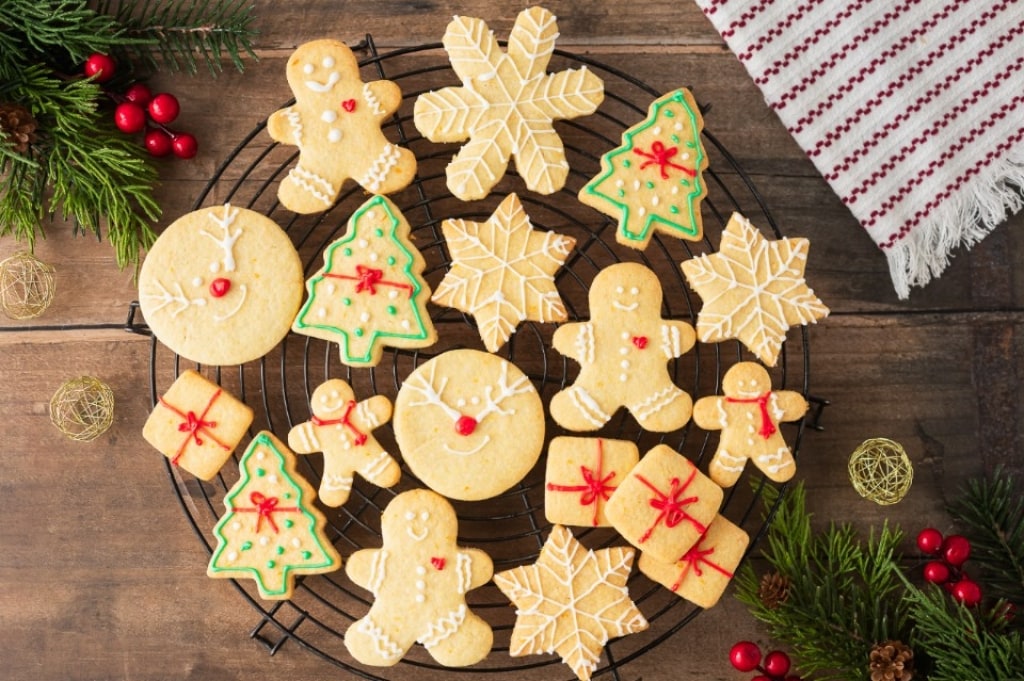 Biscotti Di Natale Con Yogurt.Ricetta Biscotti Di Natale Cucchiaio D Argento