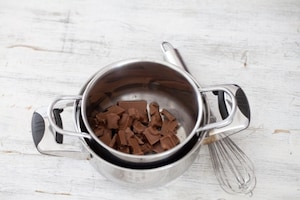 Preparazione Torta glassata al gianduia - Fase 4