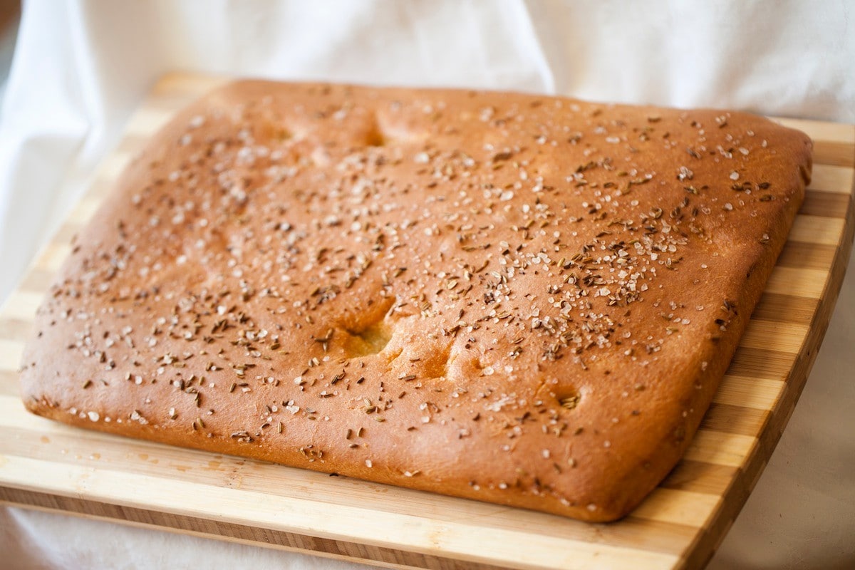 Focaccia ai semi di finocchio ricetta