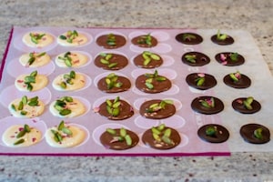 Preparazione Mendiant alla rosa - Fase 2