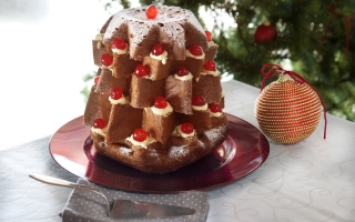 Pandoro alla crema Chantilly Pandoro alla crema Chantilly