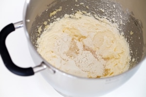 Preparazione Torta al cioccolato con crema di ricotta - Fase 1