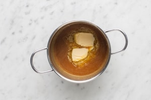 Preparazione Torta al cioccolato e noci  - Fase 1