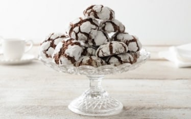 Biscotti craquelé al cioccolato e nocciole